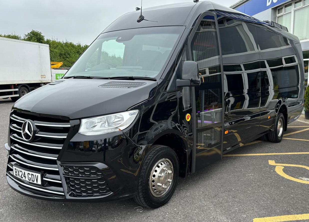 luxury minibus hire